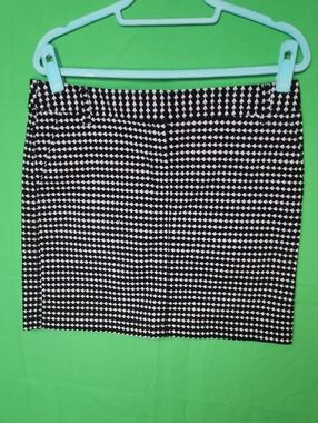 LOFT Black & White Geometric Diamond Mini Skirt Size 8 Ann Taylor